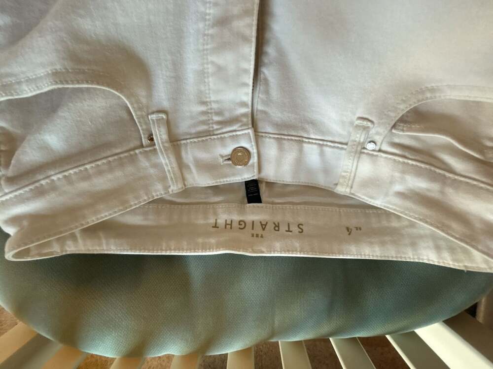 White House Black Market The Straight High-Rise White Jeans Size 4